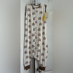 Brand new Kyte Baby sleep bag walker.